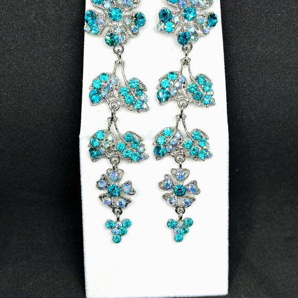 CRYSTAL CHANDELIER BLUE EMERALD EARRING - Picture 1 of 4